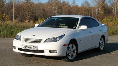 Автостекла Toyota Windom c установкой в Москве